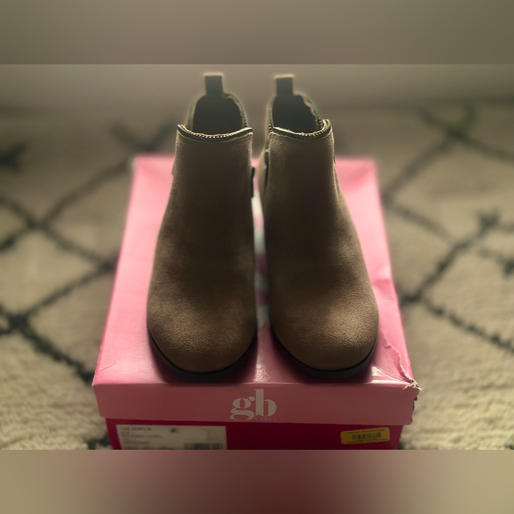 GB girls brown ankle boots
